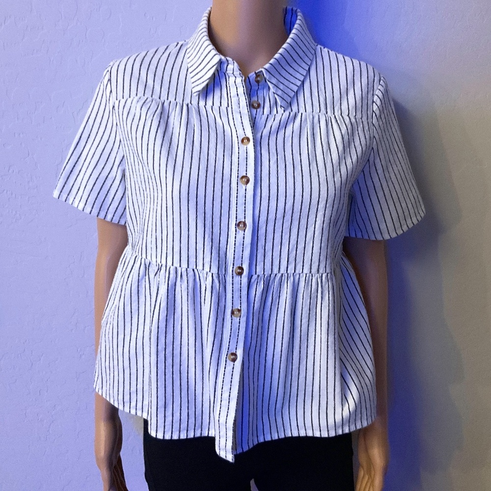 Medium  Peplum top